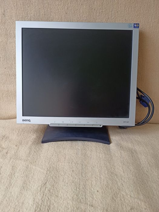 Monitor BENQ fp71g+  stan bardzo dobry WARTO !!