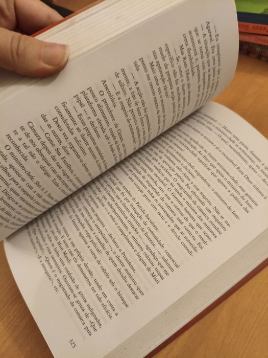 Livro Um bom partido Vikram Seth