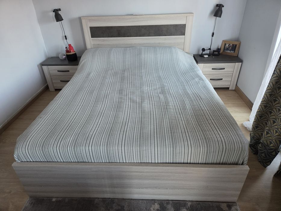 Cama de Casal com Mesinhas