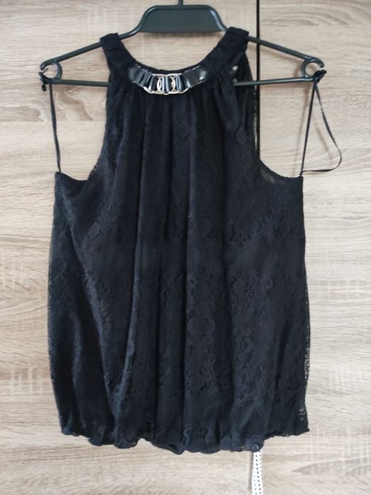 Czarna koronkowa bluzka bez rękawów rozm 38