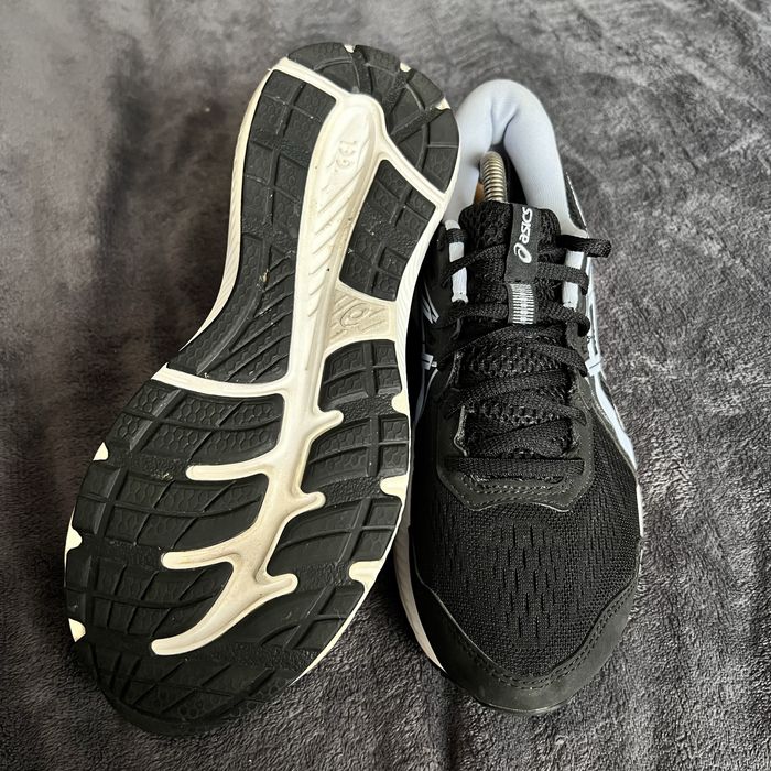 Жіночі кросівки Asics Gel-contend 7. P. 39. Хороший стан!!!