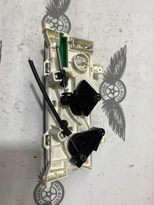 Блок управления кондиционером Renault Clio 2