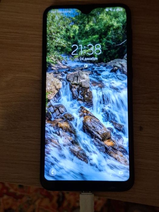 Продам телефон Samsung galaxy a10