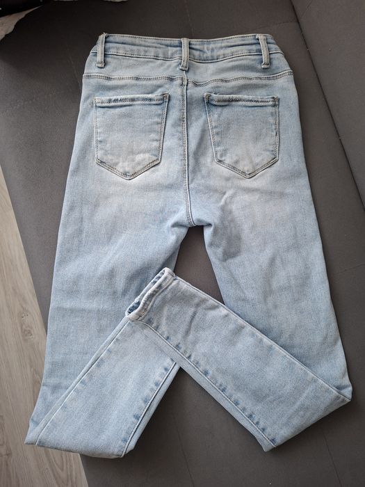 Spodnie jeansowe rurki skinny M. Sara