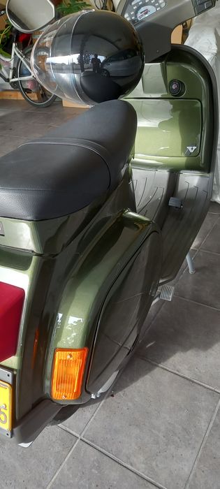 Vespa FL 2 restaurada recentemente é só meter gasolina e andar
