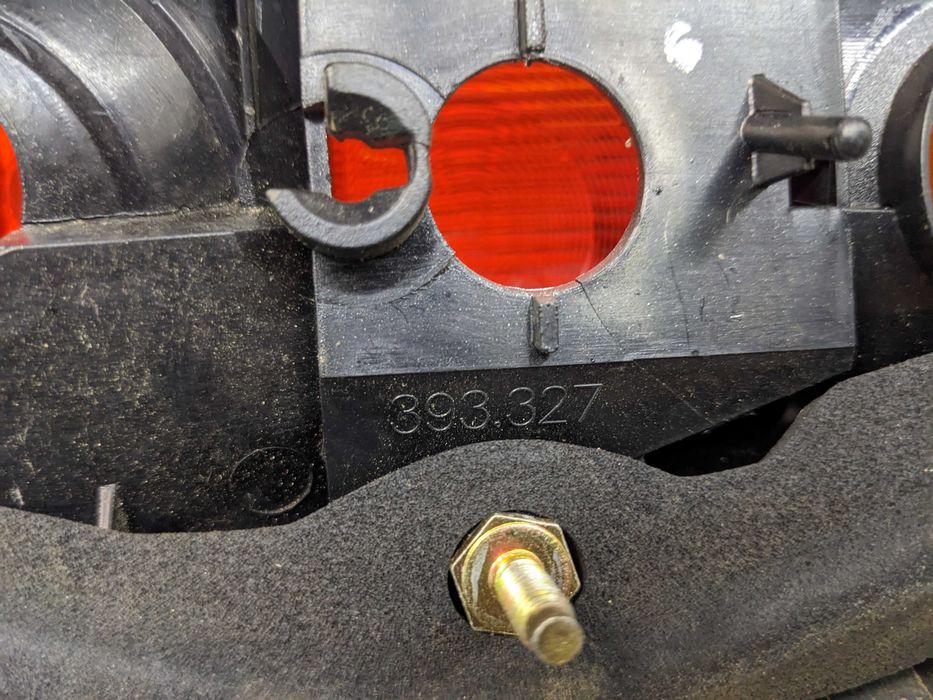 BMW E39 Touring Lampa Lewa Tylna w Błotnik