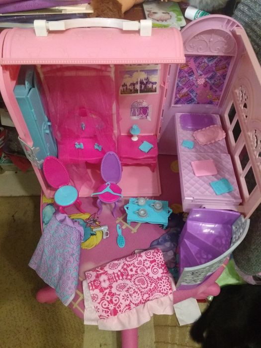 Переносной домик для Барби