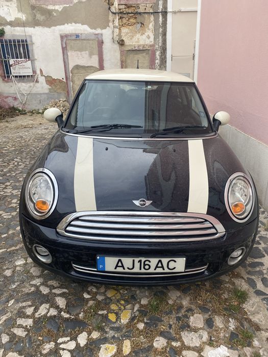 Mini volante a direita matricula portuguesa