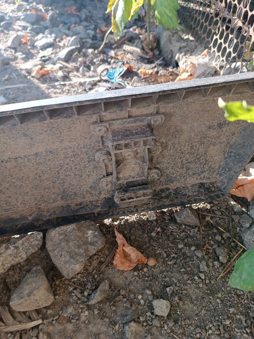 Продам бампери перід/зад ауді 80 б2