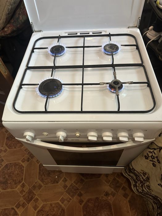 Газовая Плита  INDESIT.60cm.Доставка.