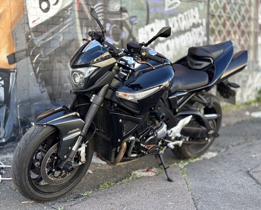 Мотоцикл Suzuki B-King 2008 року