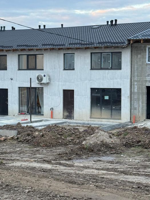 Продаж 3-кім. будинку 108 м.кв. с. Ременів, 20 км. до Львова - View 2