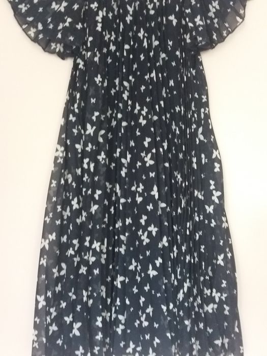 Granatowa  sukienka  Benetton rozmiar 140
