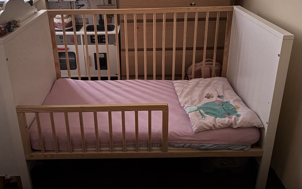 Łóżeczko dziecięce Kinderkraft + materac 120x60