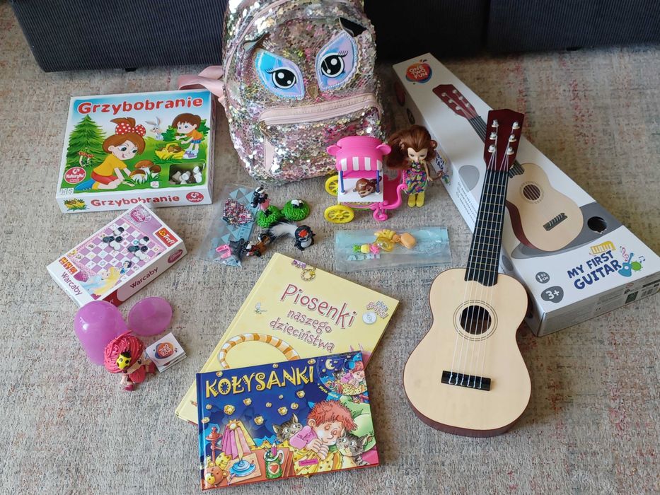 PAKA ZABAWEK dla dziewczynki - plecak, GITARA, książki, gry i inne