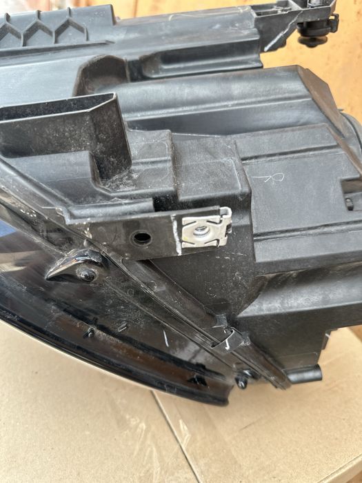 Фара права Vw Tiguan USA 5NL941006