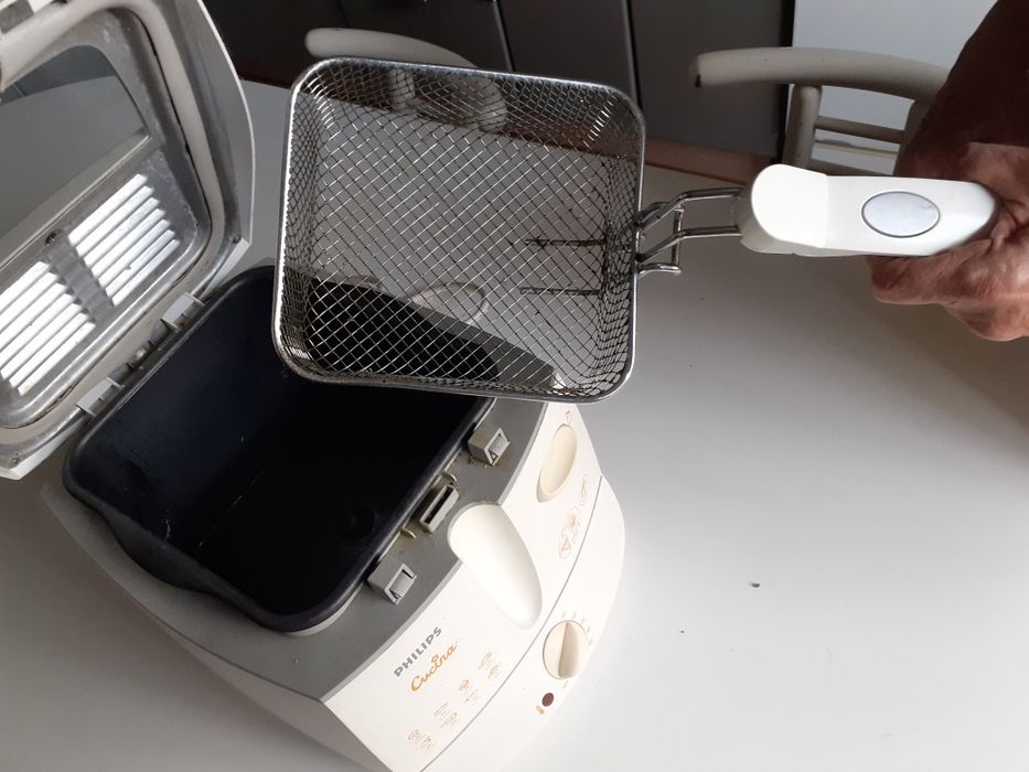 Promoção 50% Fritadeira elétrica Philips Cucina