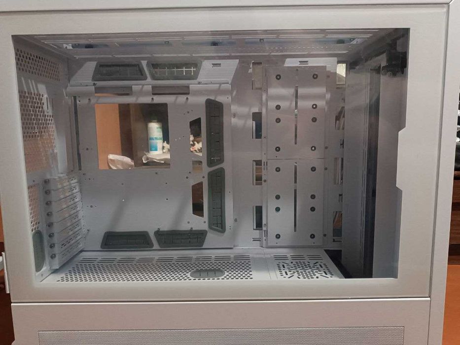 Корпус LianLi V3000 PLUS White GGF Edition для сервера чи відеонагляду