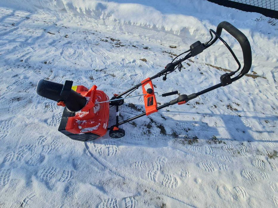 Снігоприбирач IKRA Mogatec ESF 4620