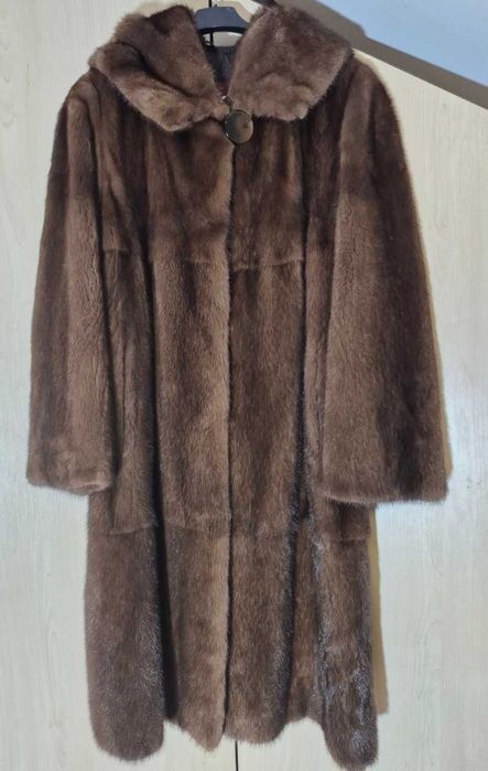 Норкова шуба в кольорі сообль