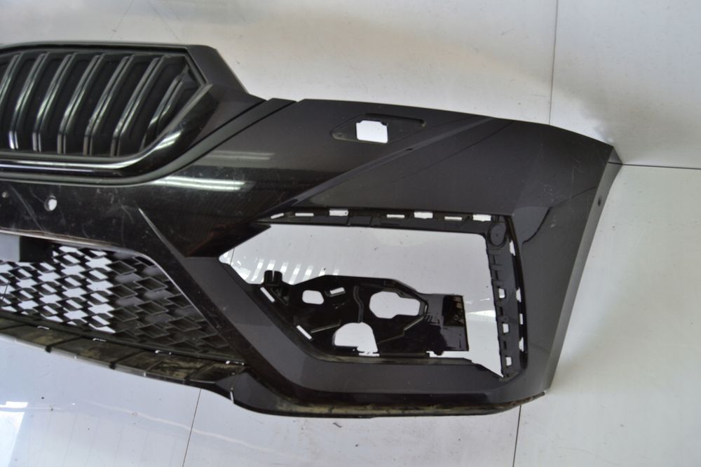 oryginał zderzak przód skoda octavia iv rs 5e3 2020-