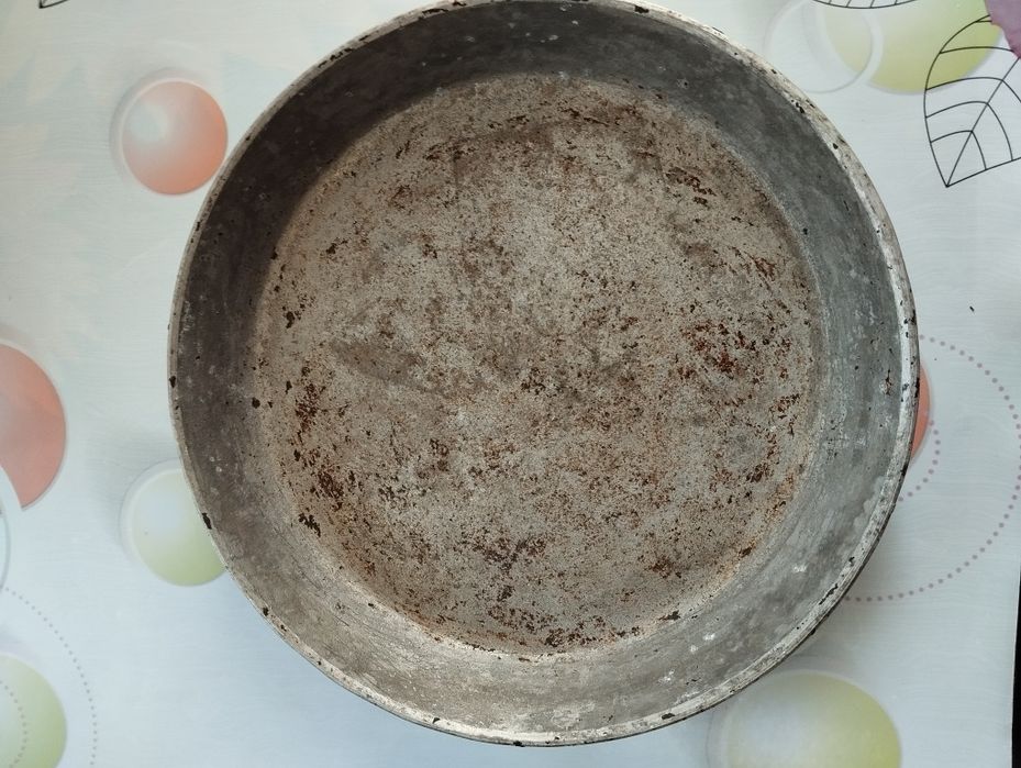 Пательня, сковорідка.