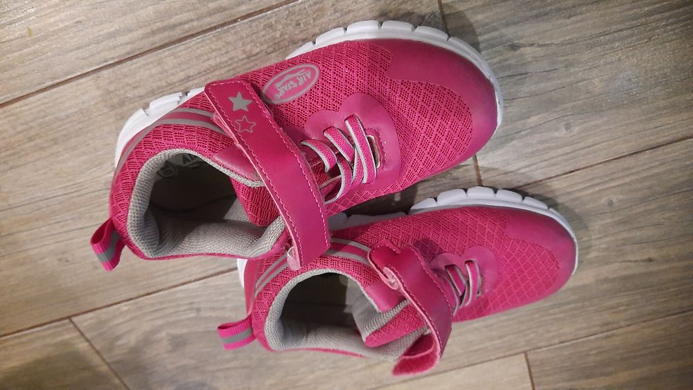 Кросівки для дівчинки розмір 30