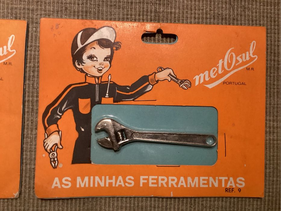 Brinquedo português antigo. 2x METOSUL - OSUL As Minhas Ferramentas.