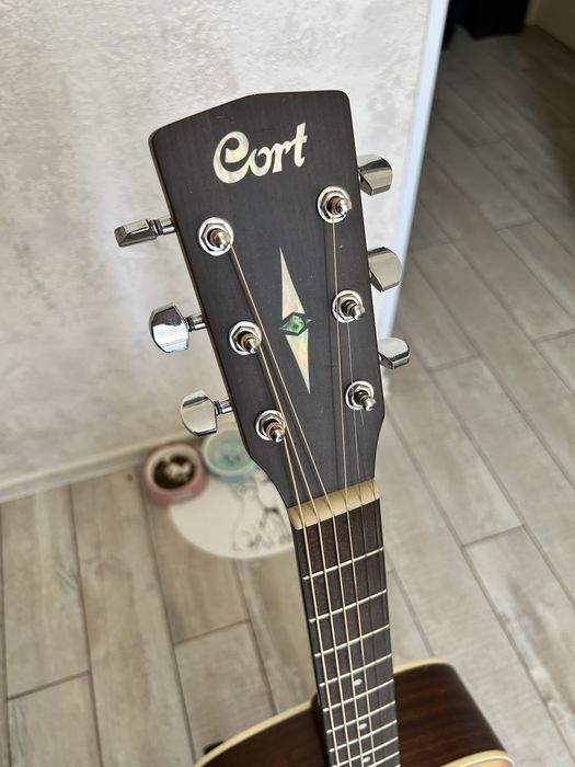 Акустична гітара Cort Earth 70
