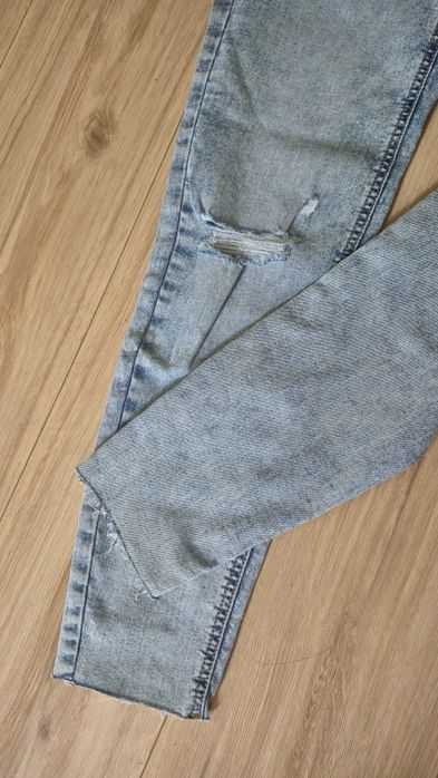 Spodnie jeans cropp M