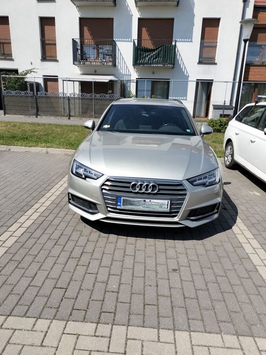 Audi A4 B9 Dachtrgernull