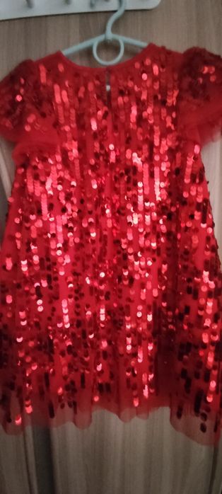 Праздничное  платье для девочки