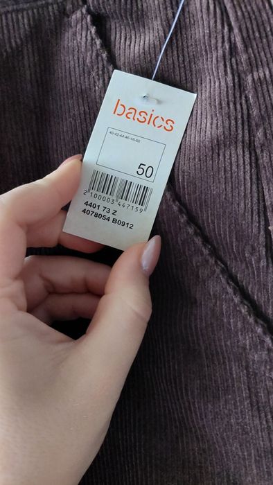 Calças de bombazina castanhas escuras