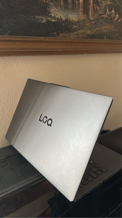 Portátil Lenovo LOQ Gaming Essential (9ª Geração) 15IAX9E-000 15.6" Luna Grey