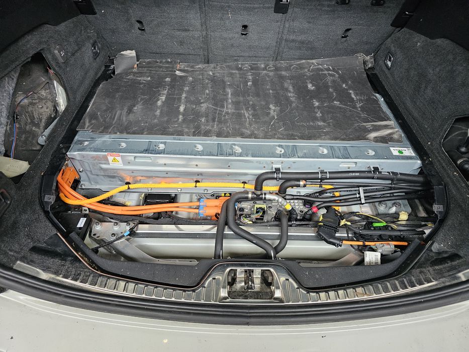 Klapa tylna Volvo  V60 2.4 d6 plug in hybrid I inne części 707-46