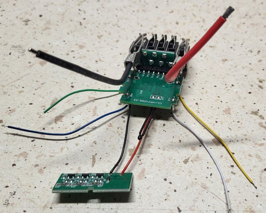 PCB Dewalt DCB200 20v li-ion 18650 bms 21700