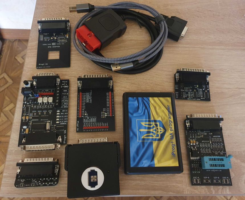 Программатор iProg+ UA + Mb ir key + комплект адаптеров