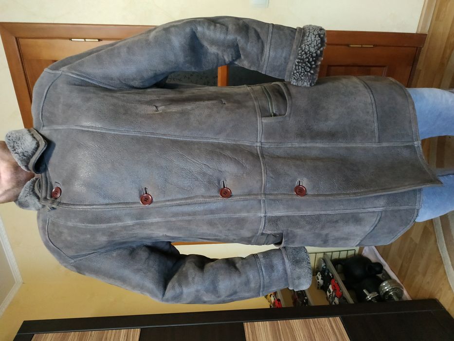 Продам мужскую натуральную дублёнку.