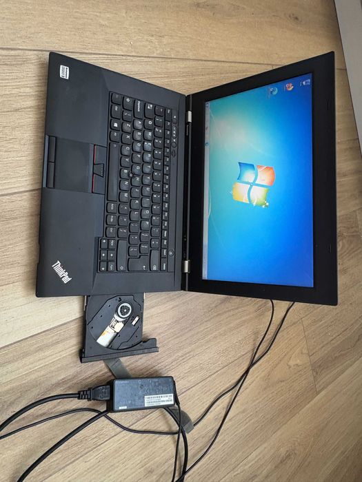 Laptop Lenovo L430 I3-3gen/4gb ram/ 500GB HDD/14"/wIN7