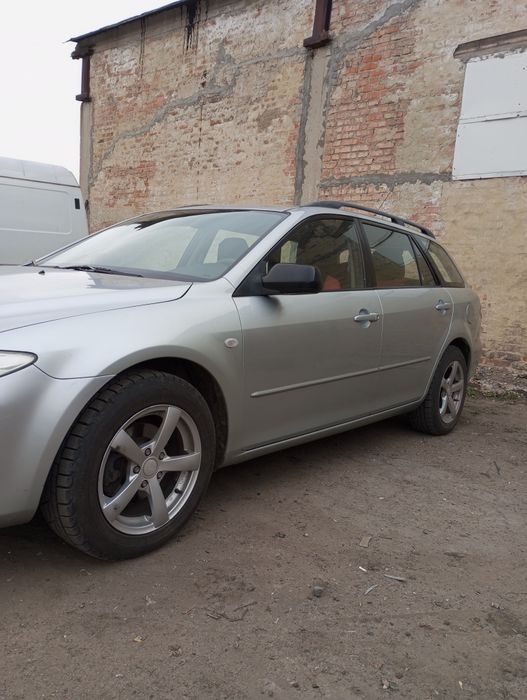 Мазда 6 Універсал