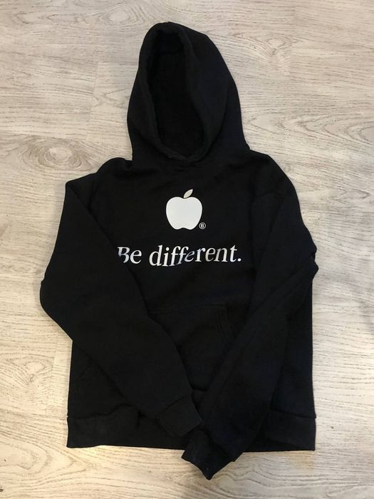 Худак Balenciaga Be different