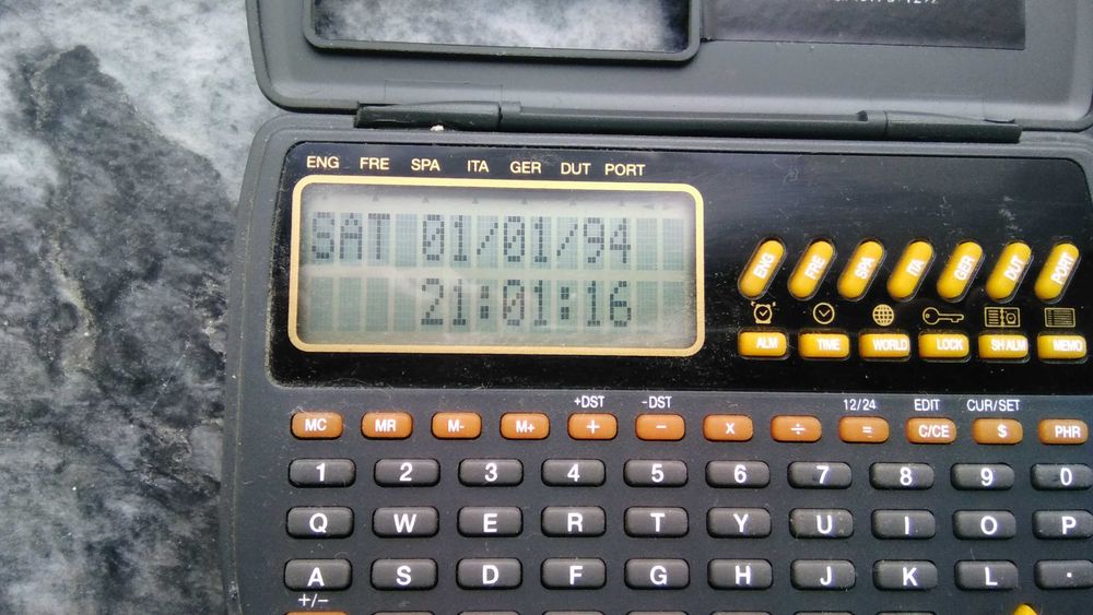 Memorando e calculadora da Deco Proteste