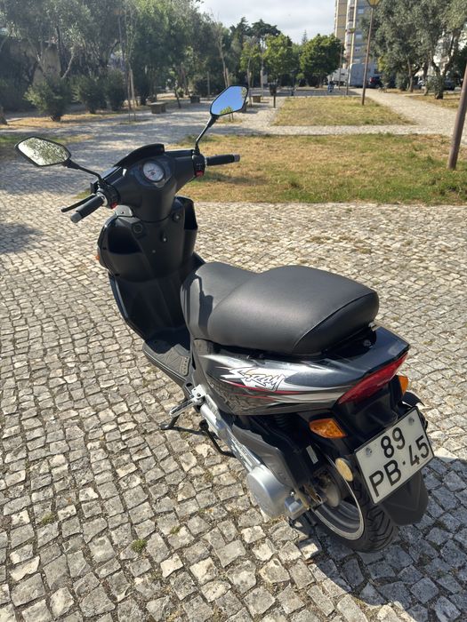 Scooter 125cc - 9500km