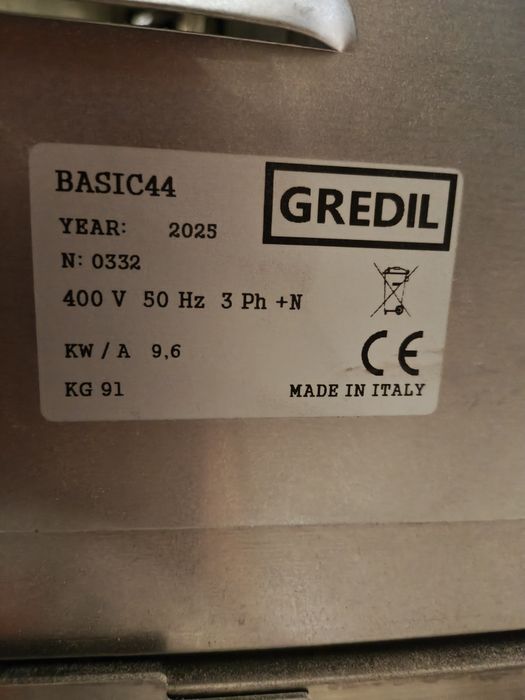 Dwukomorowy piec do pizzy marki GREDIL