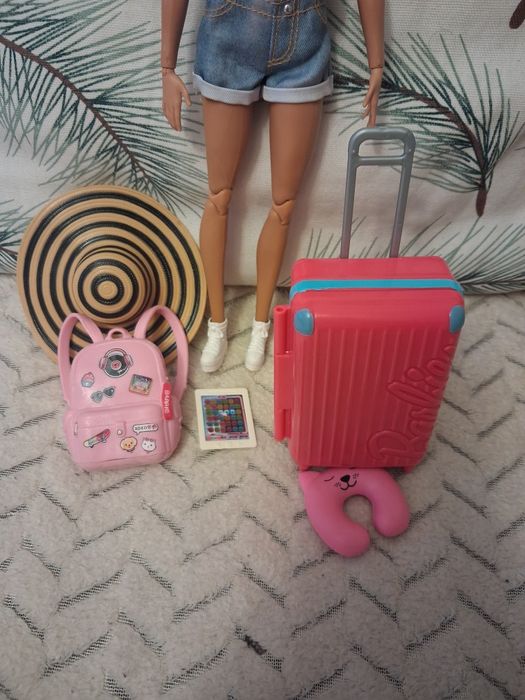 Dwie lalki Barbie Rezerwacja