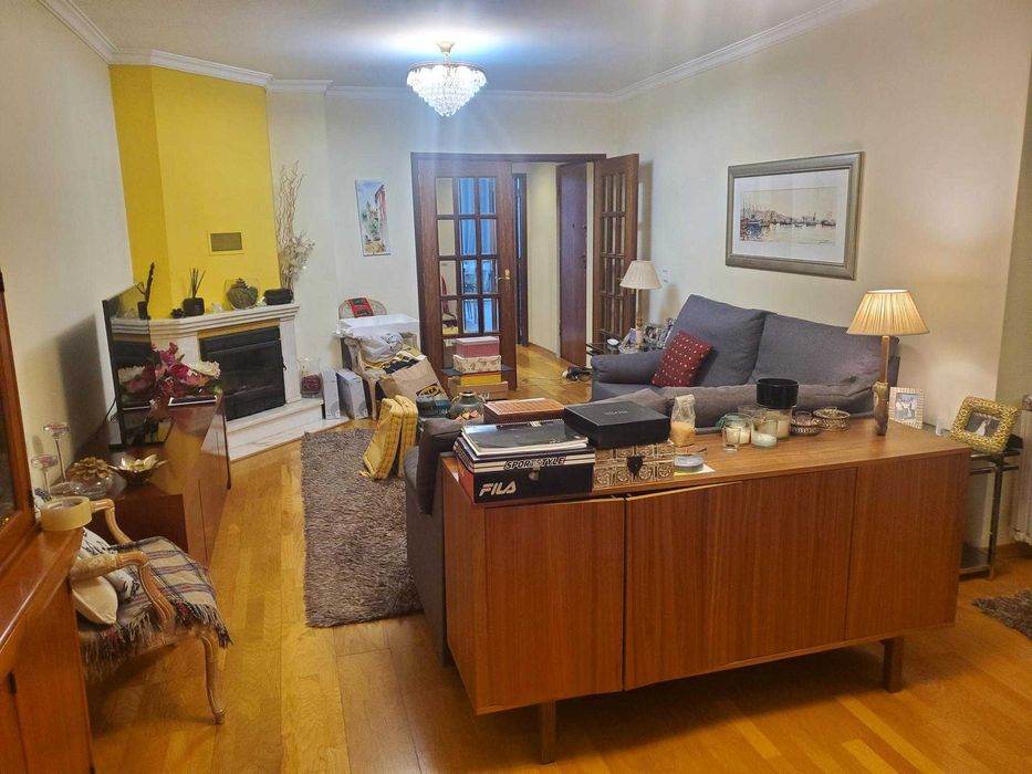 Quarto Solteiro na Amadora , junto ao Metro Amadora Este