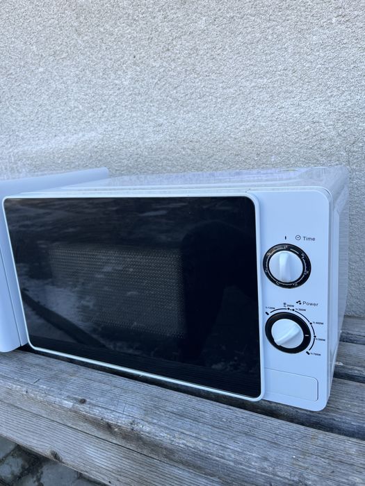 Мікрохвильова піч