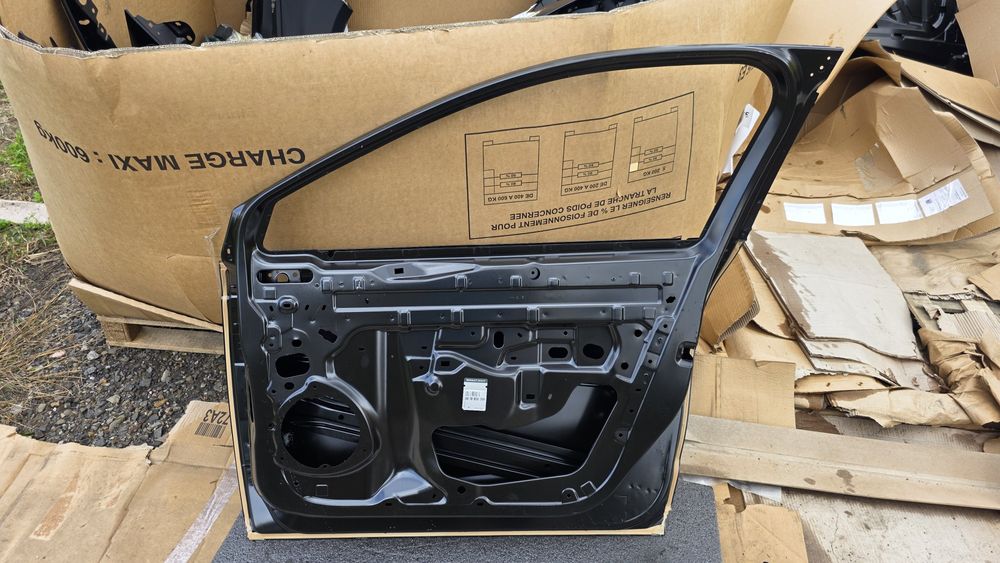 Drzwi prawy przód renault clio 5 V nowe oryginał