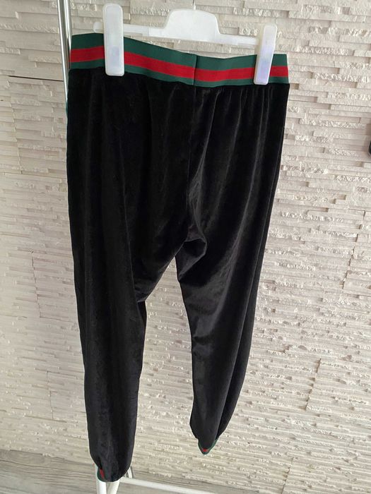 Rezerwacja Joggery spodnie dresowe welurowe z lampasami paski