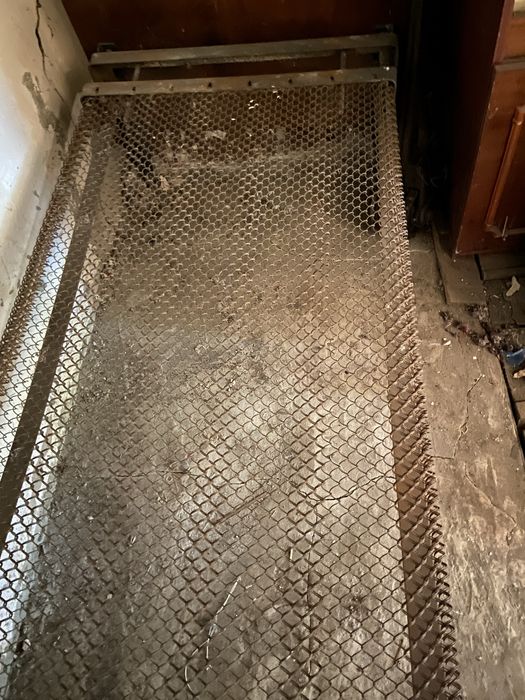 Продам пружинную кровать